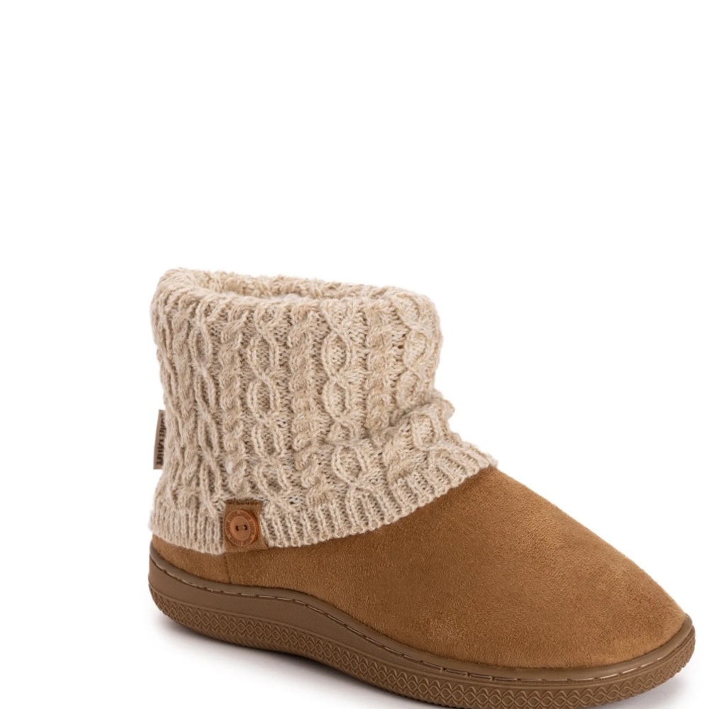 MUK LUKS Women's Cable Knit Slipper Booties Tan and Cream